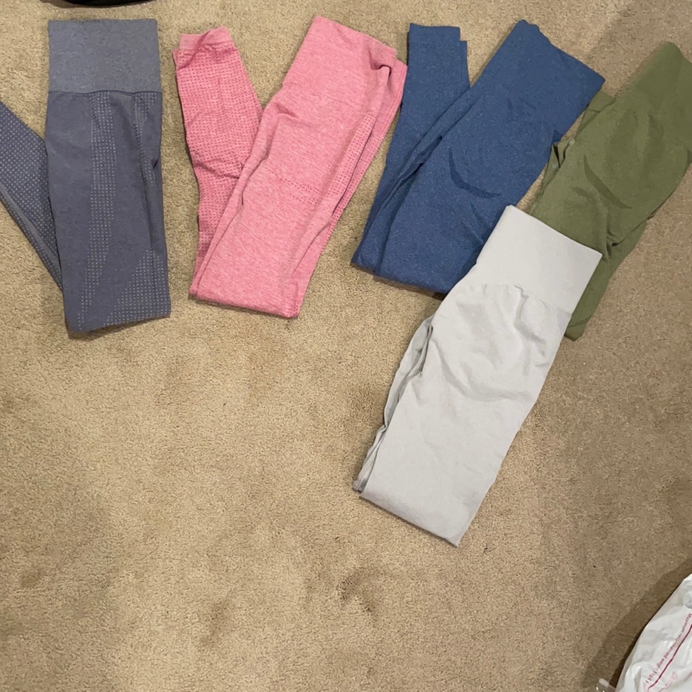 Butt lifting leggings- never worn!